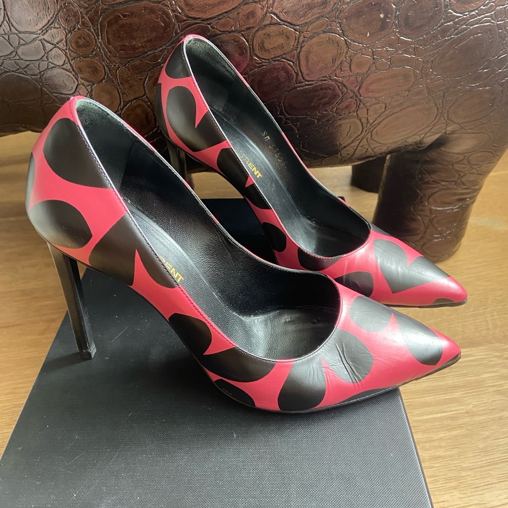 Saint Laurent hot pink with the black heart pumps